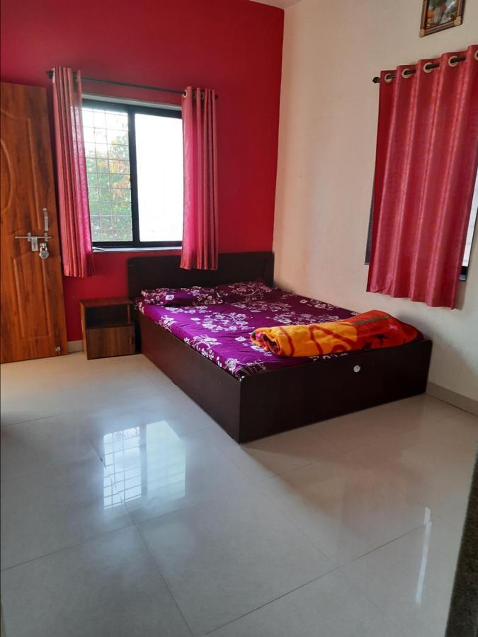 Trimurti Holiday Home พันช์กานี ภายนอก รูปภาพ