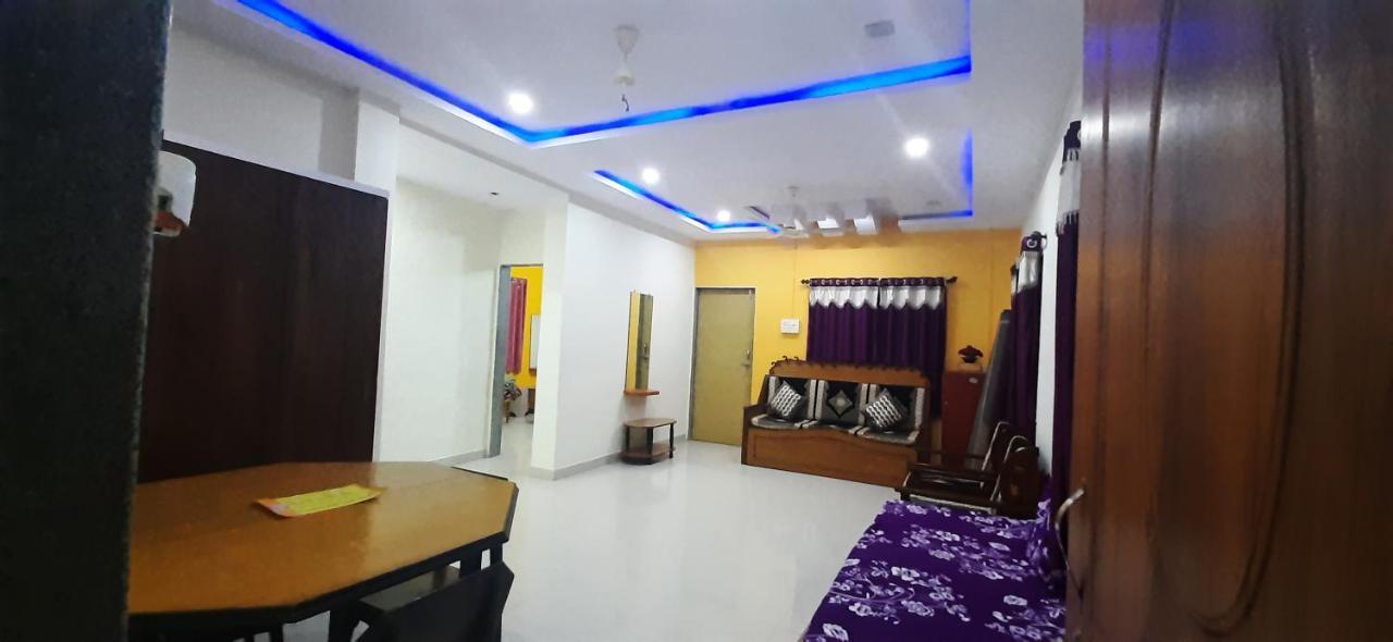 Trimurti Holiday Home พันช์กานี ภายนอก รูปภาพ