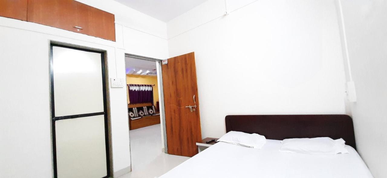Trimurti Holiday Home พันช์กานี ภายนอก รูปภาพ