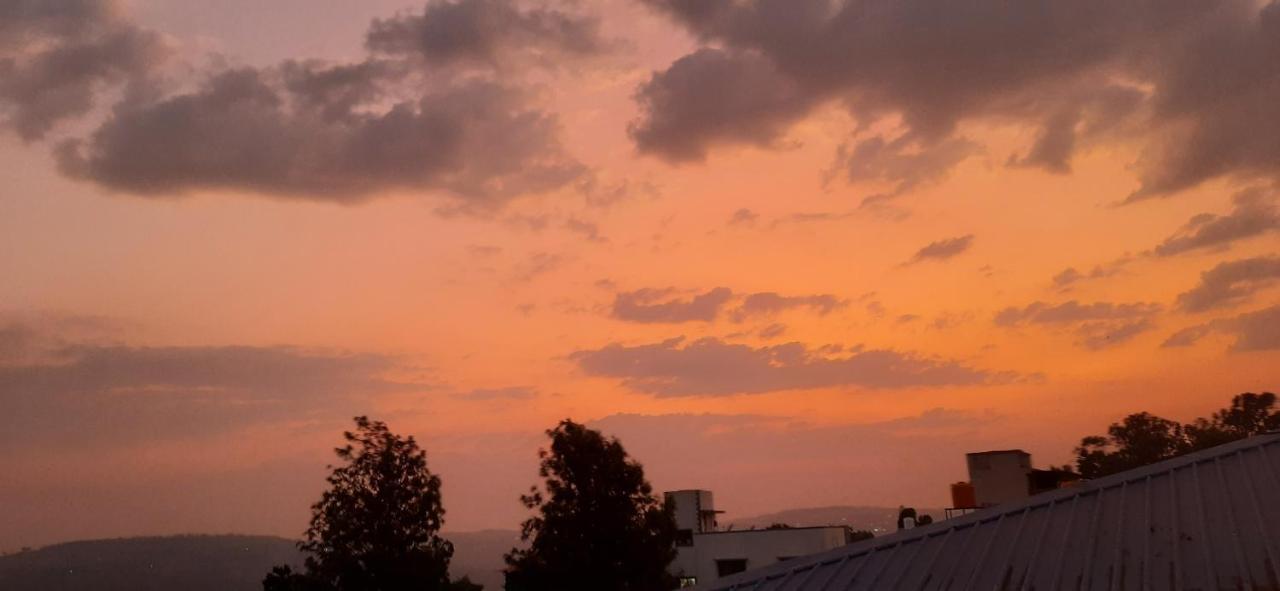 Trimurti Holiday Home พันช์กานี ภายนอก รูปภาพ